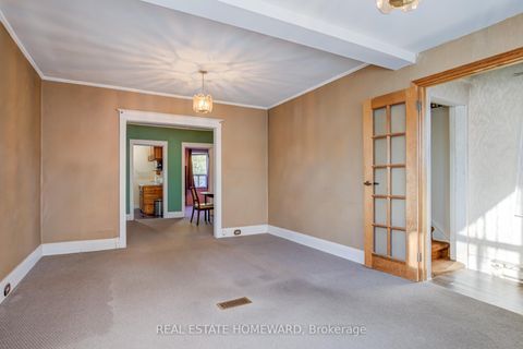Photo 3 at 132 Hollis Avenue, Cliffside, Toronto