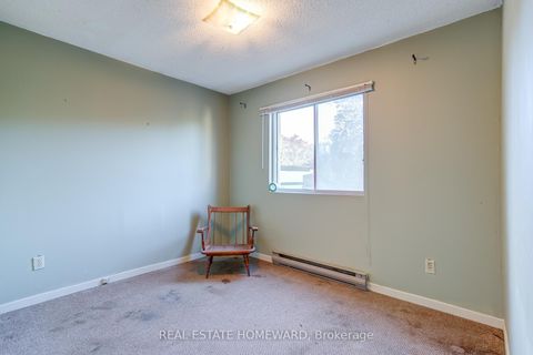 Photo 13 at 132 Hollis Avenue, Cliffside, Toronto