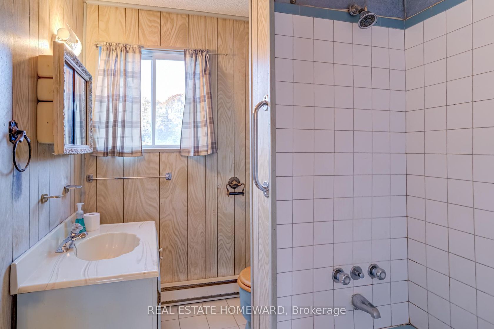 Photo 14 at 132 Hollis Avenue, Cliffside, Toronto Photo 14 at 132 Hollis Avenue, Cliffside, Toronto