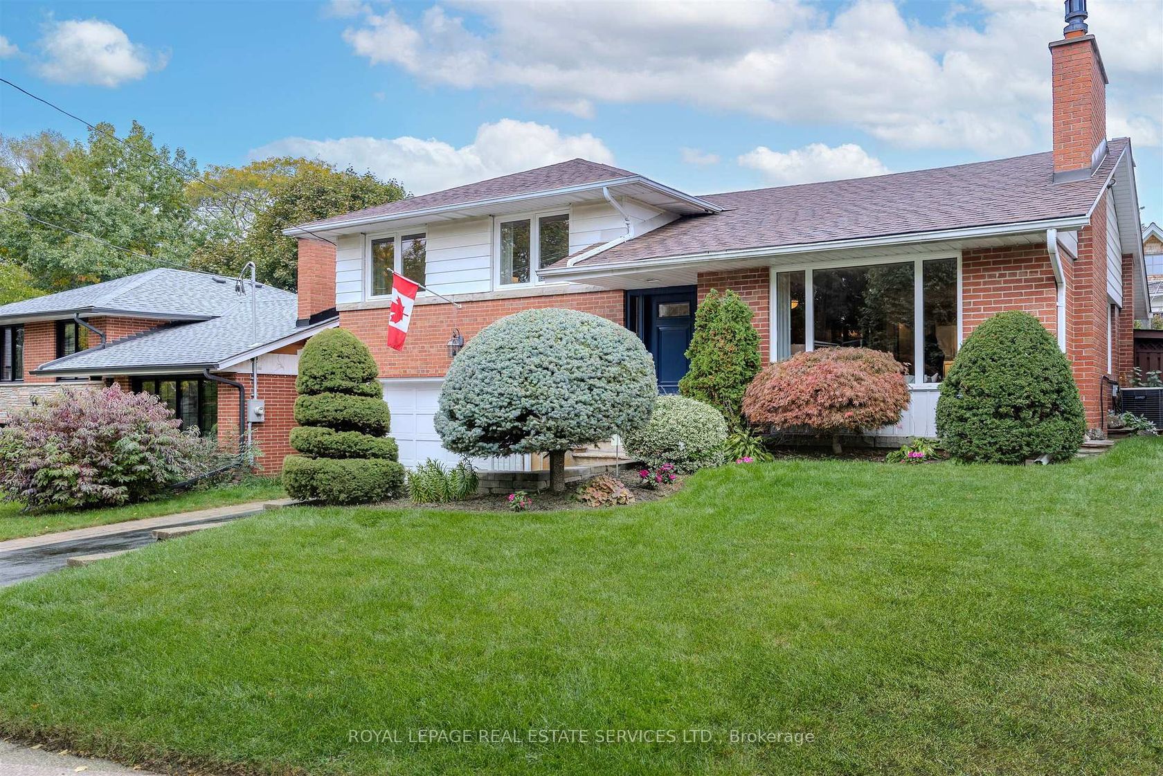 48 Reid Manor, Queensway, Toronto 