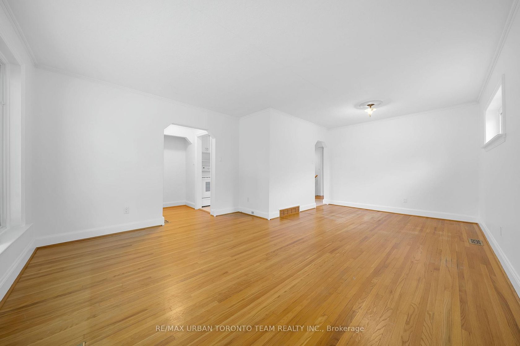 Photo 9 at 25 Westhead Road, Alderwood, Toronto Photo 9 at 25 Westhead Road, Alderwood, Toronto