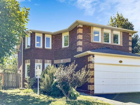 Photo 1 at 280 Bernard Avenue, Devonsleigh, Richmond Hill