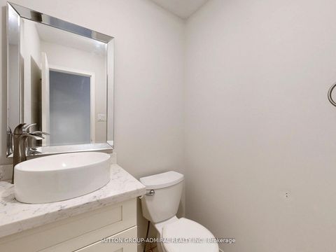 Photo 14 at 280 Bernard Avenue, Devonsleigh, Richmond Hill