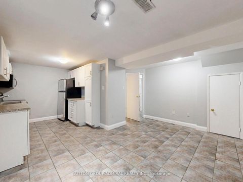 Photo 29 at 280 Bernard Avenue, Devonsleigh, Richmond Hill