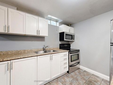 Photo 30 at 280 Bernard Avenue, Devonsleigh, Richmond Hill