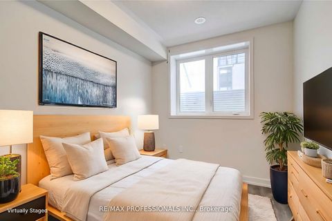 Photo 4 at 4 - 31 Florence Street, Little Portugal, Toronto