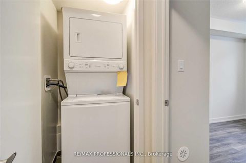 Photo 6 at 4 - 31 Florence Street, Little Portugal, Toronto