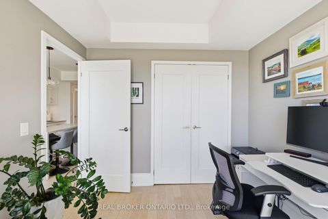 Photo 11 at 606 - 25 Malcolm Road, Leaside, Toronto