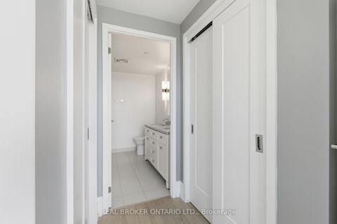 Photo 15 at 606 - 25 Malcolm Road, Leaside, Toronto
