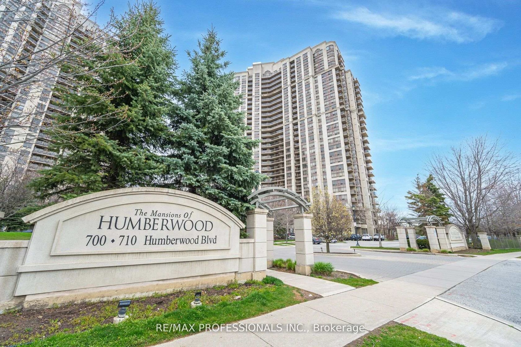 PH21 - 700 Humberwood Boulevard, Clairville, Toronto 