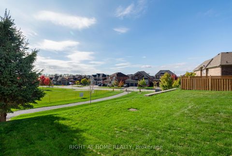 Photo 35 at 19 Ravenscraig Place, Cookstown, Innisfil