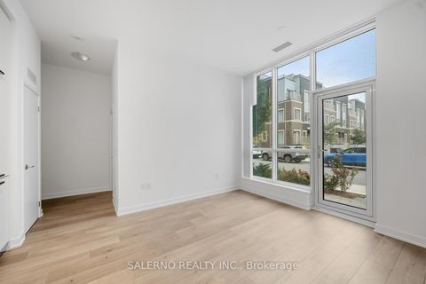 Photo 3 at 105 - 10 Honeycrisp Crescent, Vaughan Corporate Centre, Vaughan