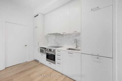 Photo 9 at 105 - 10 Honeycrisp Crescent, Vaughan Corporate Centre, Vaughan