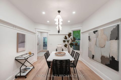 Photo 10 at 262 Silver Birch Avenue, The Beaches, Toronto