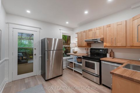 Photo 12 at 262 Silver Birch Avenue, The Beaches, Toronto