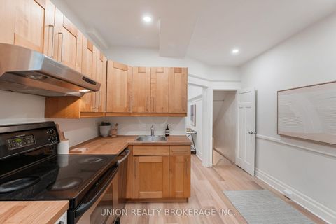 Photo 15 at 262 Silver Birch Avenue, The Beaches, Toronto