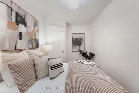 Photo 21 at 262 Silver Birch Avenue, The Beaches, Toronto