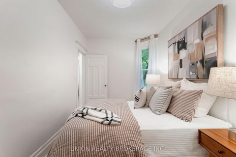Photo 22 at 262 Silver Birch Avenue, The Beaches, Toronto