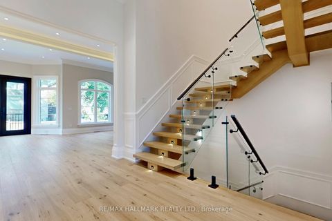 Photo 18 at 150 Olde Bayview Avenue, Oak Ridges Lake Wilcox, Richmond Hill