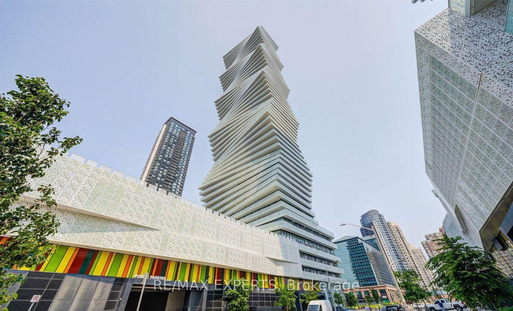 2710 - 3900 Confederation Parkway, City Centre, Mississauga 