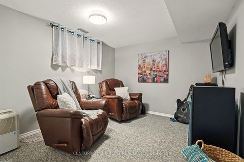 Photo 32 at 55 HOLLY MEADOW Road, Holly, Barrie