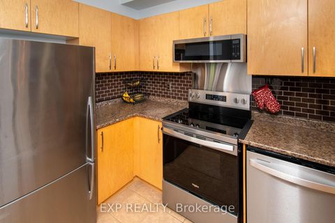 Photo 12 at 64 - 175 Stanley Street, East Bayfield, Barrie