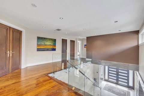 Photo 23 at 36 Old Colony Road, Windfields, Toronto