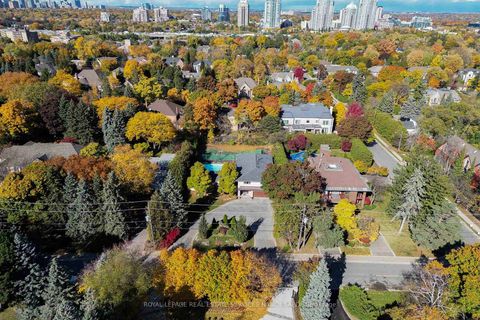 Photo 28 at 36 Old Colony Road, Windfields, Toronto