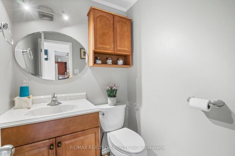 Photo 5 at 10 - 19 Centennial Park Road, West Deane, Toronto