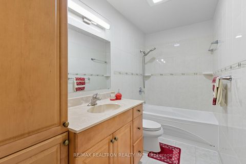 Photo 8 at 10 - 19 Centennial Park Road, West Deane, Toronto