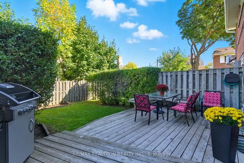 Photo 11 at 10 - 19 Centennial Park Road, West Deane, Toronto
