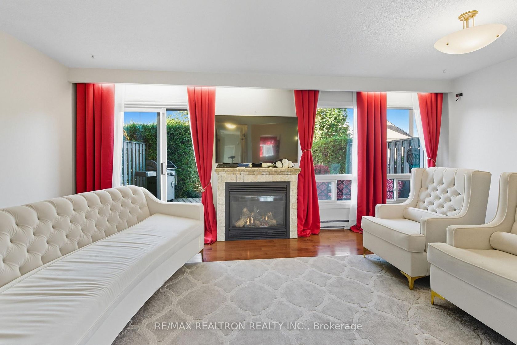 10 - 19 Centennial Park Road, West Deane, Toronto 