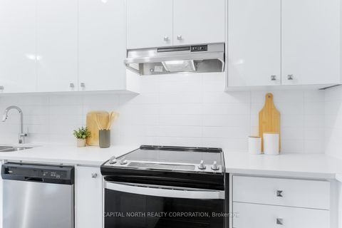 Photo 9 at L118 - 9570 Islington Avenue, Sonoma Heights, Vaughan