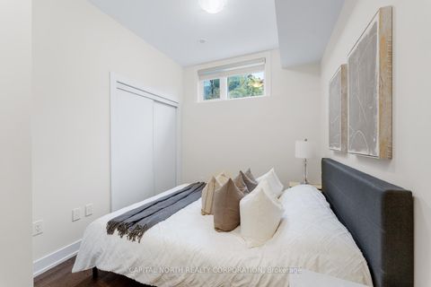 Photo 13 at L118 - 9570 Islington Avenue, Sonoma Heights, Vaughan