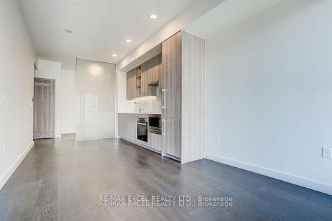 Photo 8 at 2001 - 85 McMahon Drive, Bayview Village, Toronto