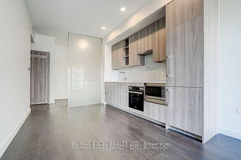 Photo 9 at 2001 - 85 McMahon Drive, Bayview Village, Toronto