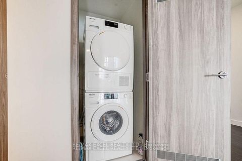 Photo 23 at 2001 - 85 McMahon Drive, Bayview Village, Toronto