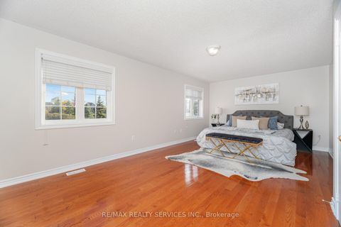 Photo 23 at 71 Ivy Glen Drive, Patterson, Vaughan