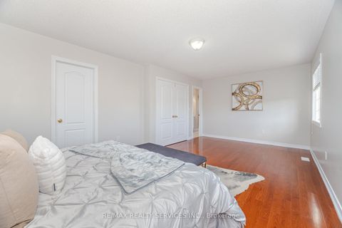 Photo 25 at 71 Ivy Glen Drive, Patterson, Vaughan