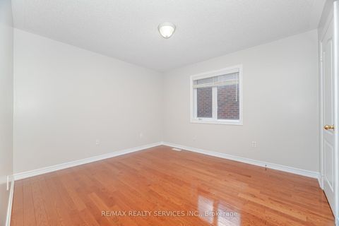 Photo 29 at 71 Ivy Glen Drive, Patterson, Vaughan