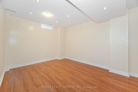 Photo 35 at 71 Ivy Glen Drive, Patterson, Vaughan