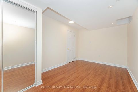 Photo 37 at 71 Ivy Glen Drive, Patterson, Vaughan