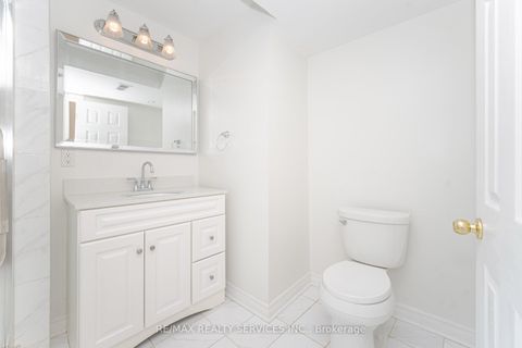 Photo 38 at 71 Ivy Glen Drive, Patterson, Vaughan