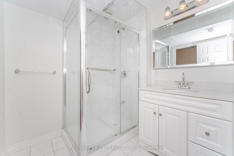 Photo 39 at 71 Ivy Glen Drive, Patterson, Vaughan