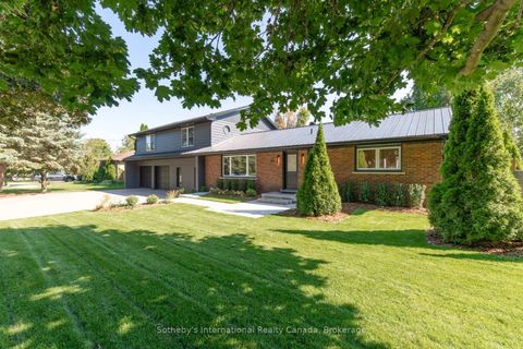 Photo 2 at 31 Elizabeth Street E, Creemore, Clearview