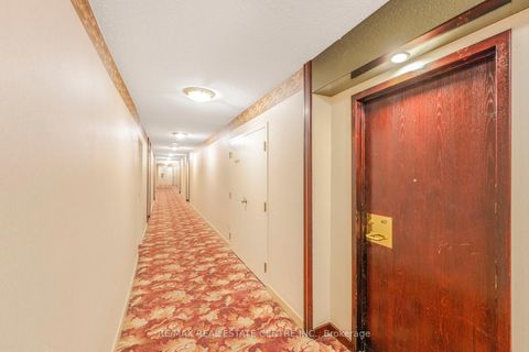 Photo 9 at 407 - 3233 Eglinton Avenue E, Scarborough Village, Toronto