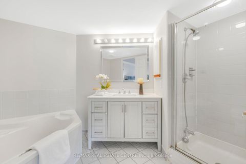 Photo 21 at 407 - 3233 Eglinton Avenue E, Scarborough Village, Toronto