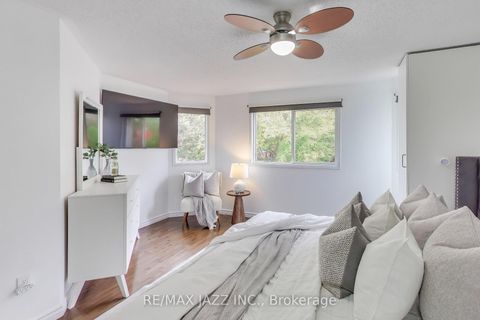 Photo 17 at 9 Maconnachie Place, Bowmanville, Clarington