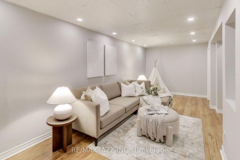 Photo 25 at 9 Maconnachie Place, Bowmanville, Clarington