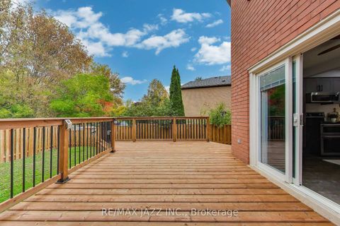 Photo 31 at 9 Maconnachie Place, Bowmanville, Clarington